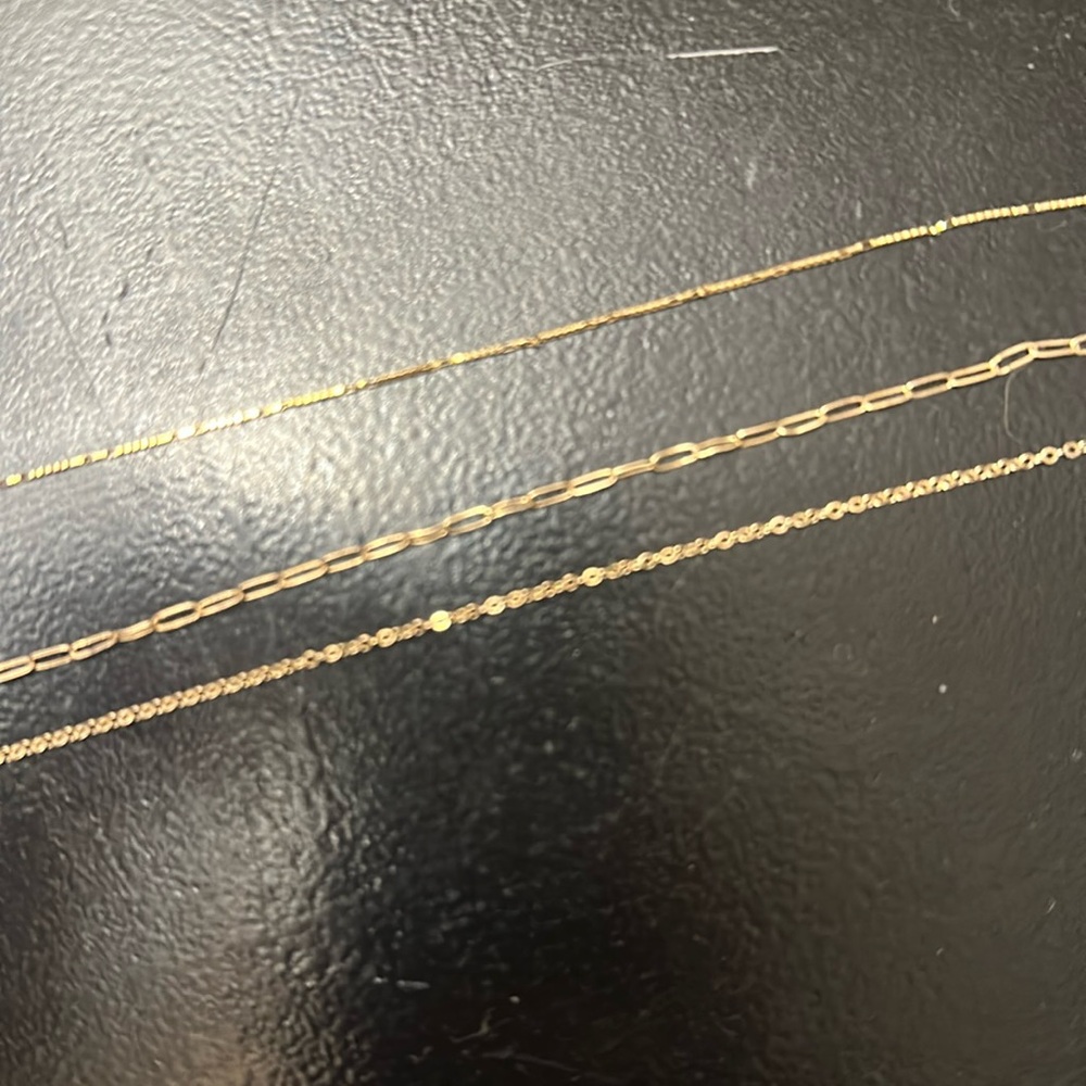 Three chains that can be attached for permanent bracelets